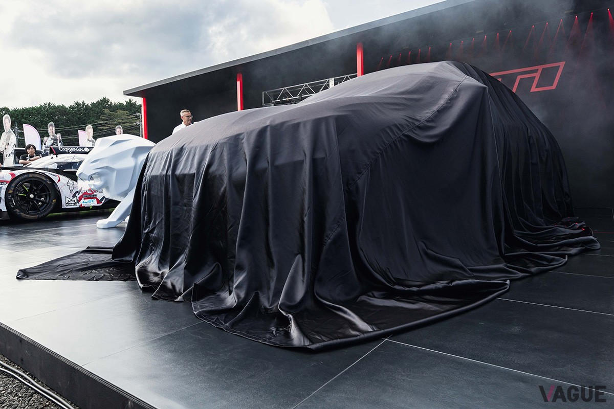 開発中のプジョー「E-208GTi」