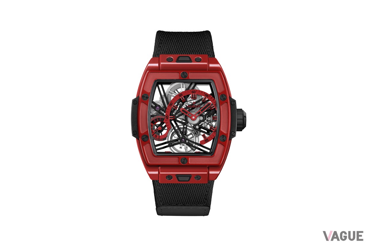 極限までスケルトン化された自社製キャリバー・HUB6020（レッドマジック）
