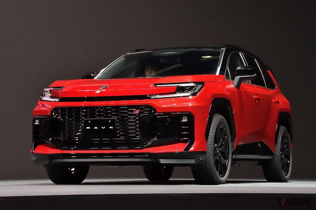 トヨタ新型「RAV4 GRスポーツ」