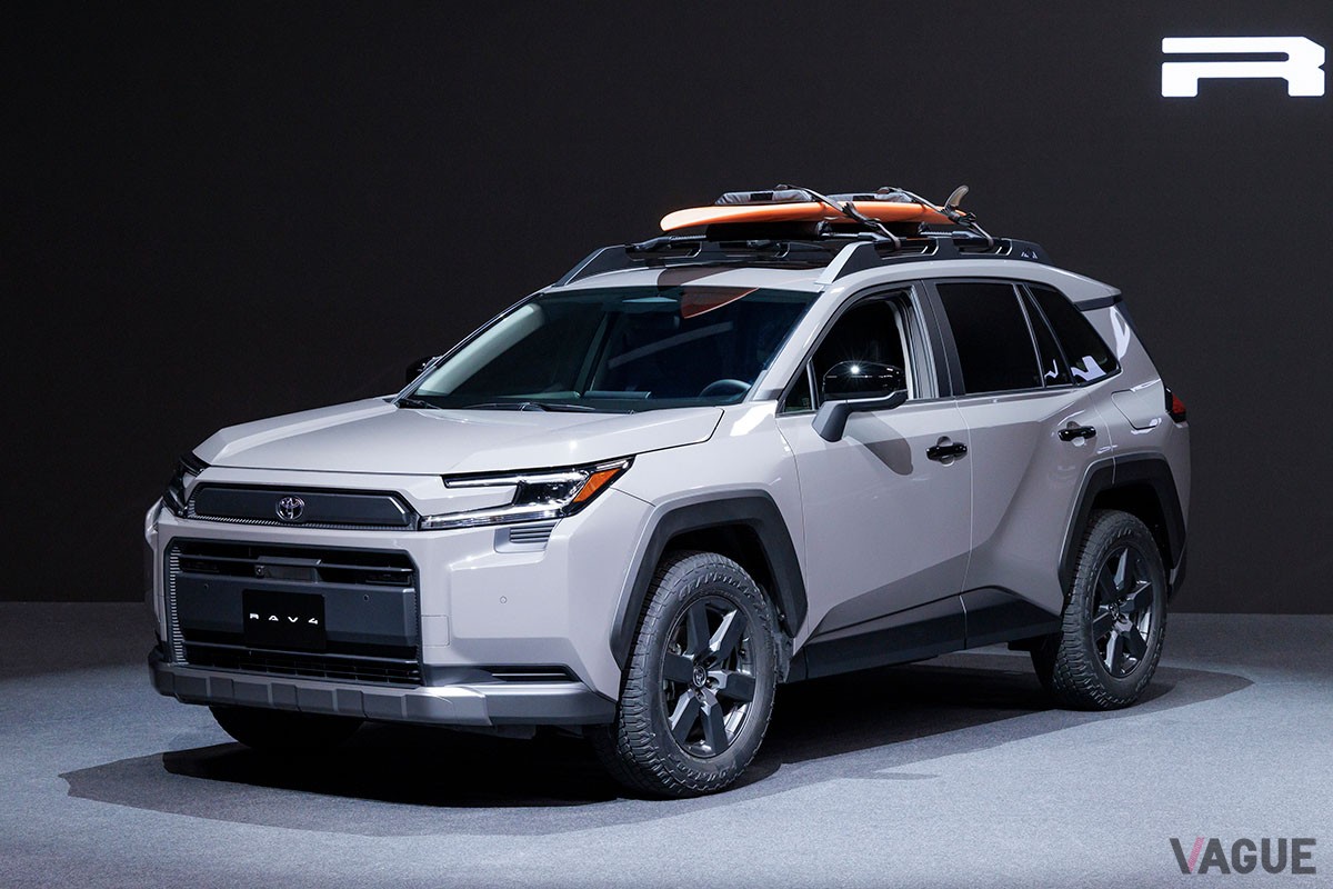 トヨタ新型「RAV4 アドベンチャー」