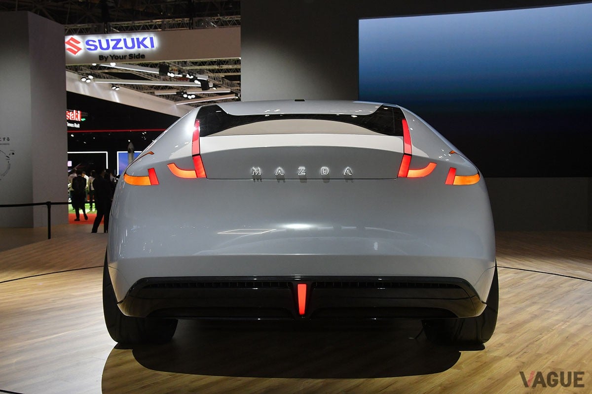 「マツダ ビジョン クロスクーペ」