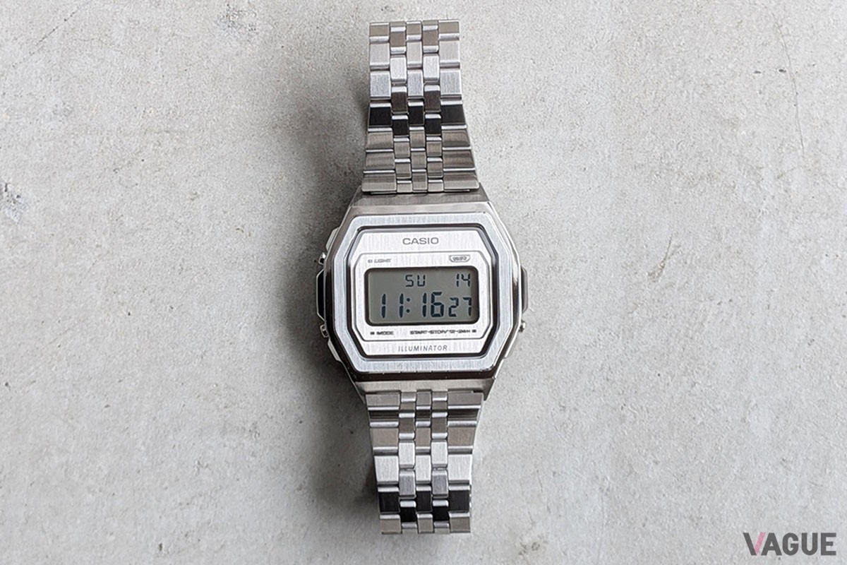 ラフすぎる感じにも気取った印象を与えることもない、デイリーで使いやすいウォッチに仕上げられている