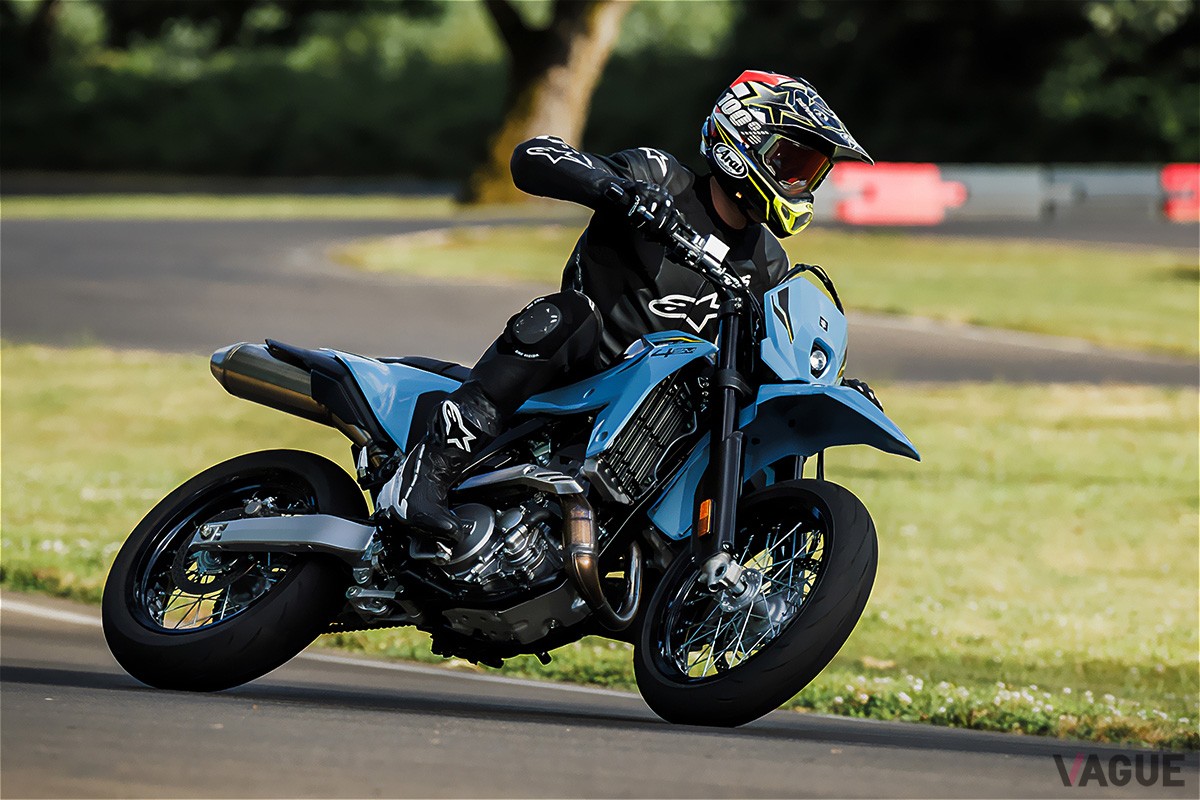 スズキ新型「DR-Z4SM」