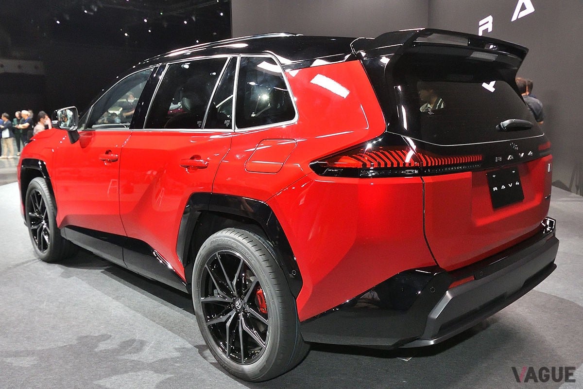 トヨタ新型「RAV4 GRスポーツ」