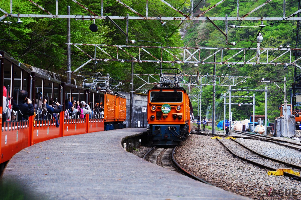 黒部峡谷トロッコ電車