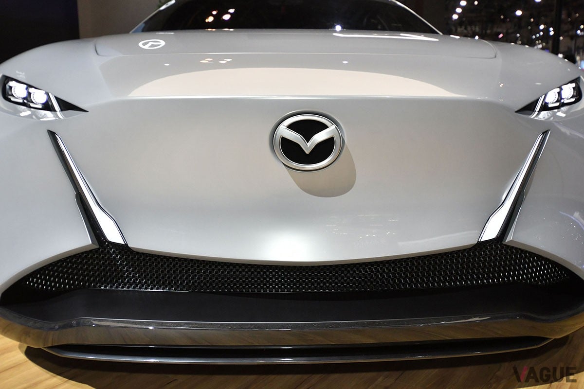 「マツダ ビジョン クロスクーペ」