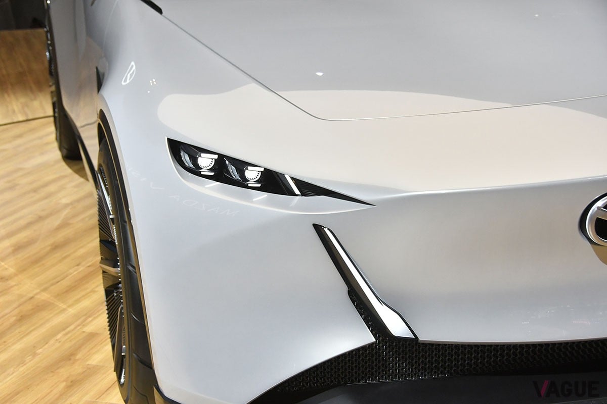 「マツダ ビジョン クロスクーペ」