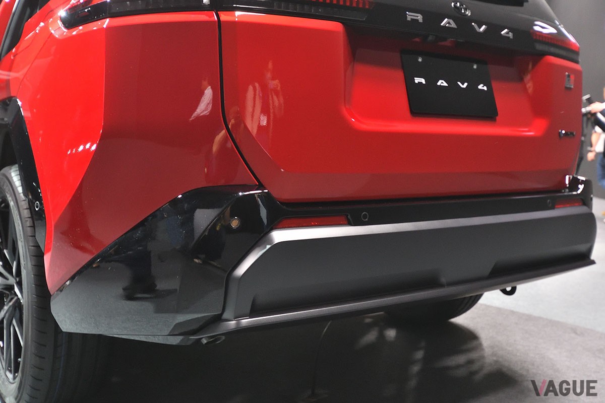 トヨタ新型「RAV4 GRスポーツ」