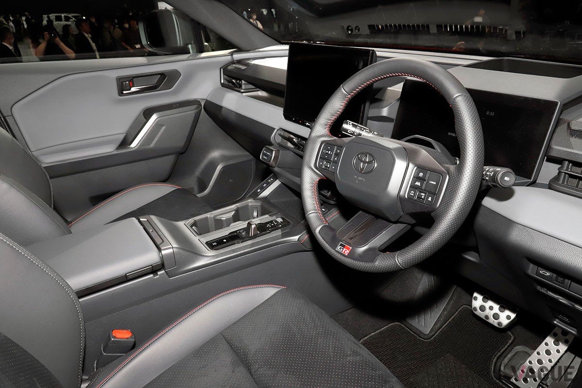 トヨタ新型「RAV4 GRスポーツ」