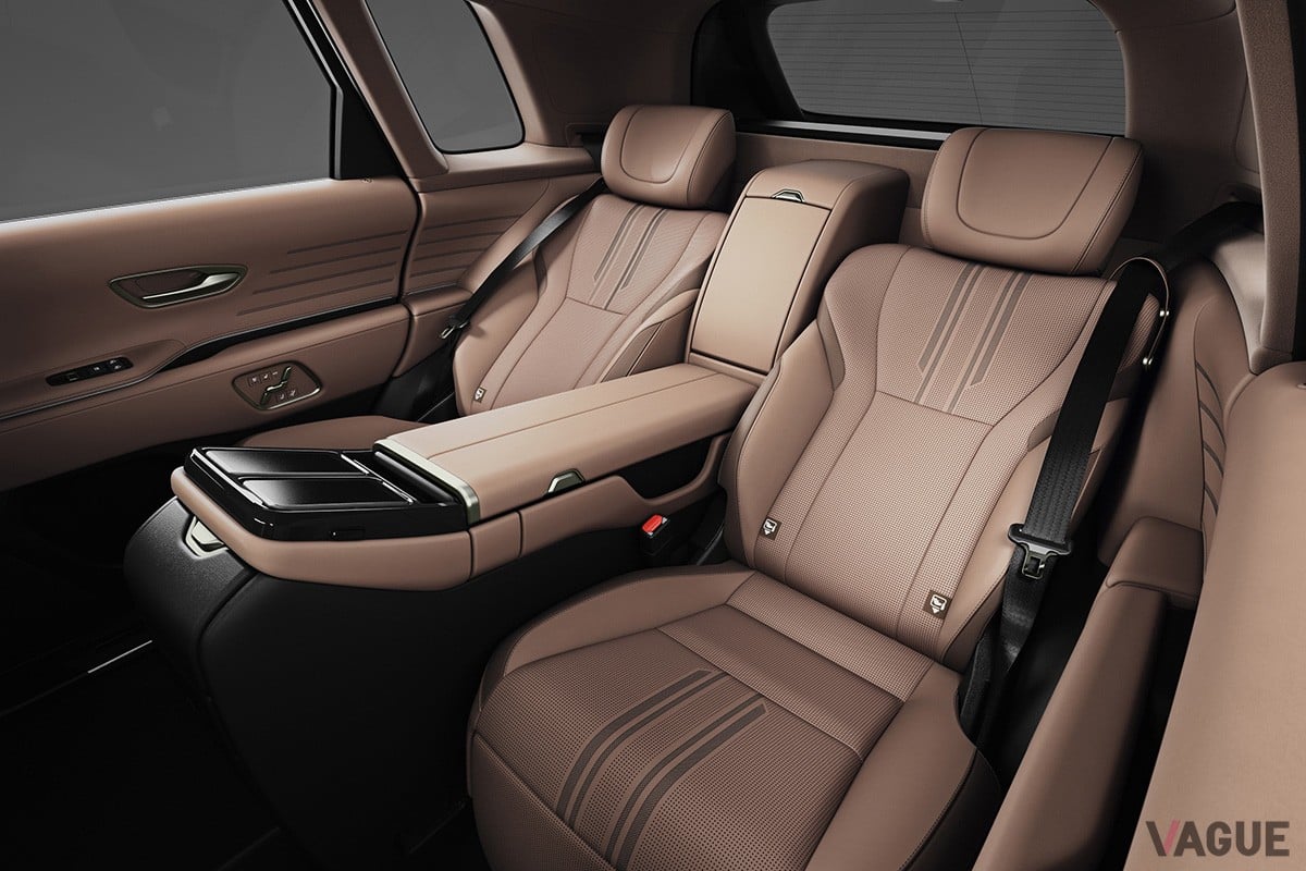 トヨタ「センチュリー」（SUVタイプ）