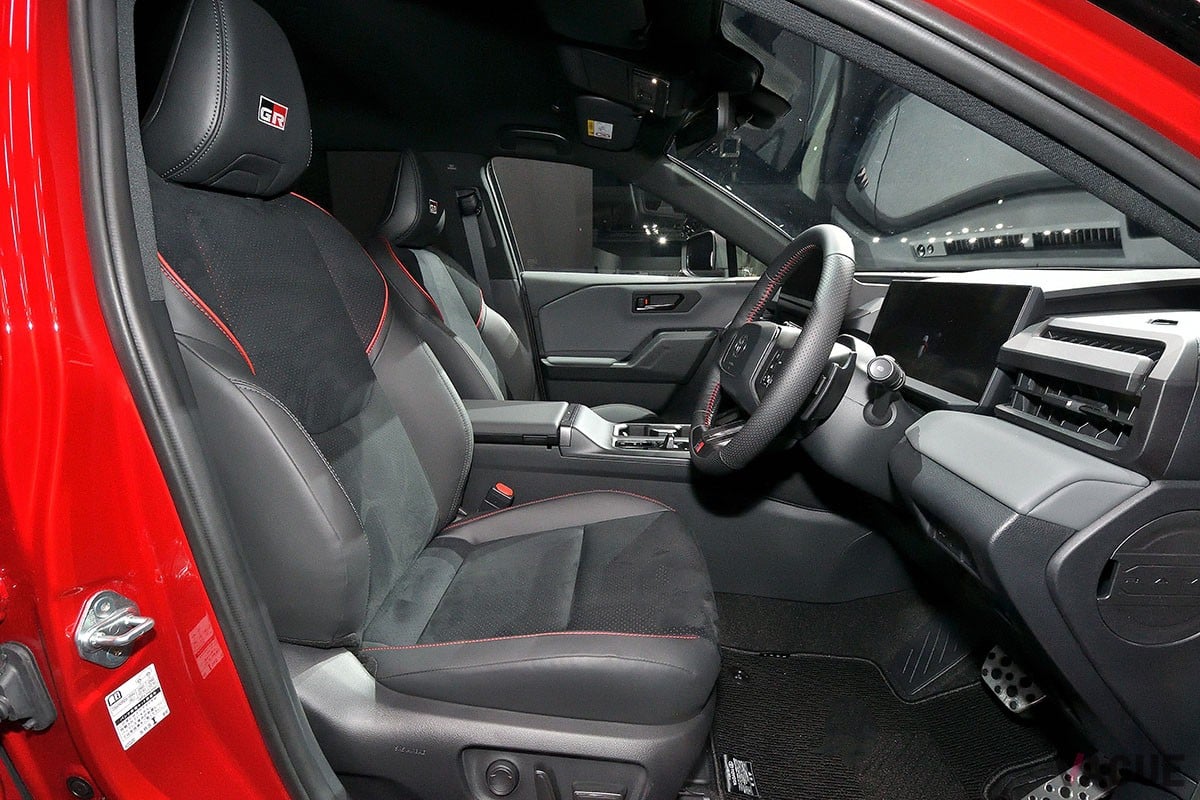 トヨタ新型「RAV4 GRスポーツ」