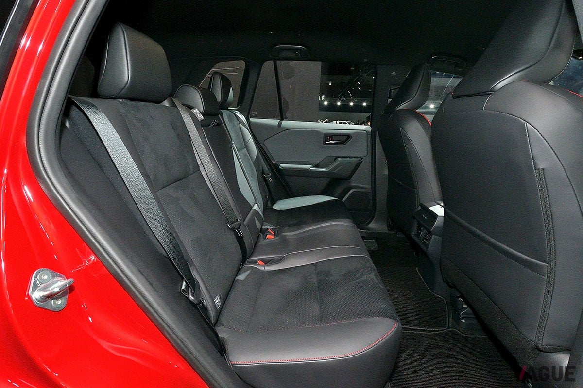 トヨタ新型「RAV4 GRスポーツ」