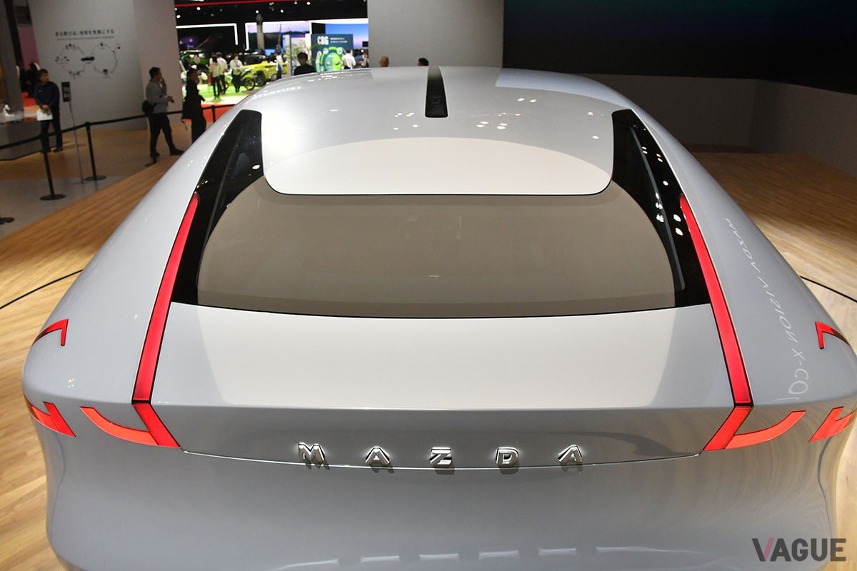 「マツダ ビジョン クロスクーペ」