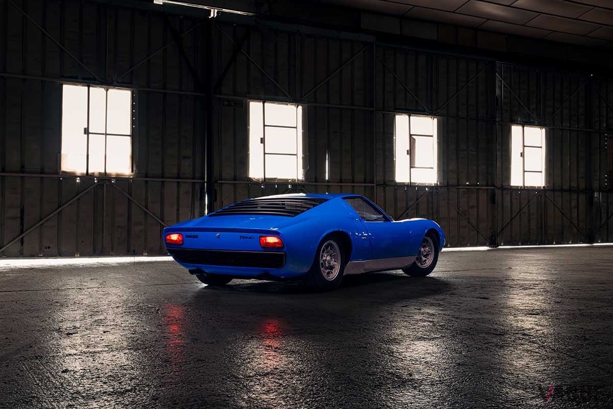 オークションに登場した1968年式ランボルギーニ「ミウラP400」Alex Penfold(c)2025 Courtesy of RM Sotheby's
