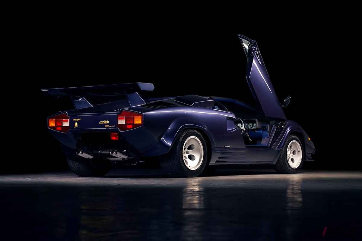 オークションに出品予定の1988年式ランボルギーニ「カウンタック5000クワトロバルボーレ」Tom Gidden(c)2025 Courtesy of RM Sotheby's
