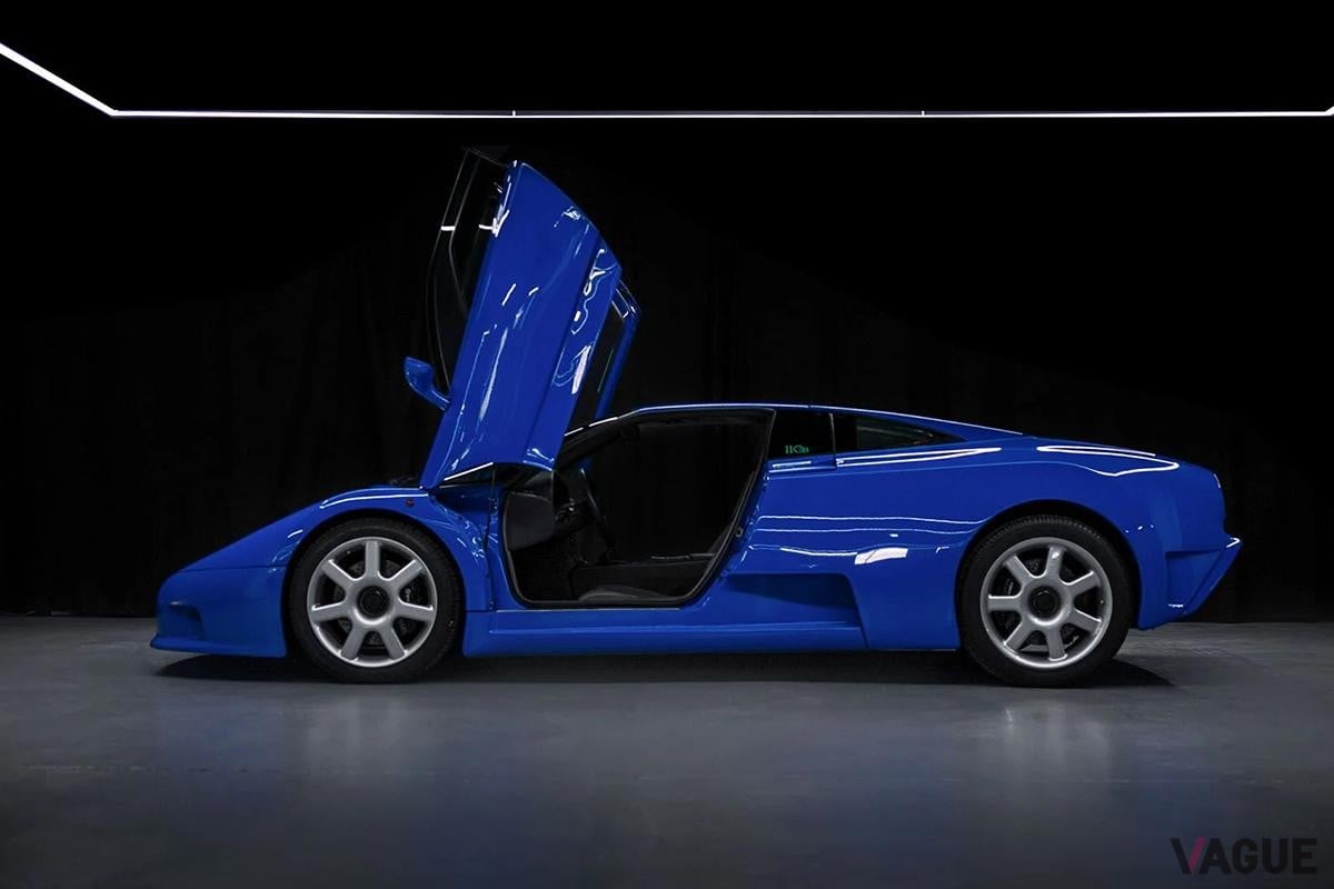 2025年10月に開催されたブロードアロー・オークションで高値で落札された1992年製ブガッティ「EB110 GT」