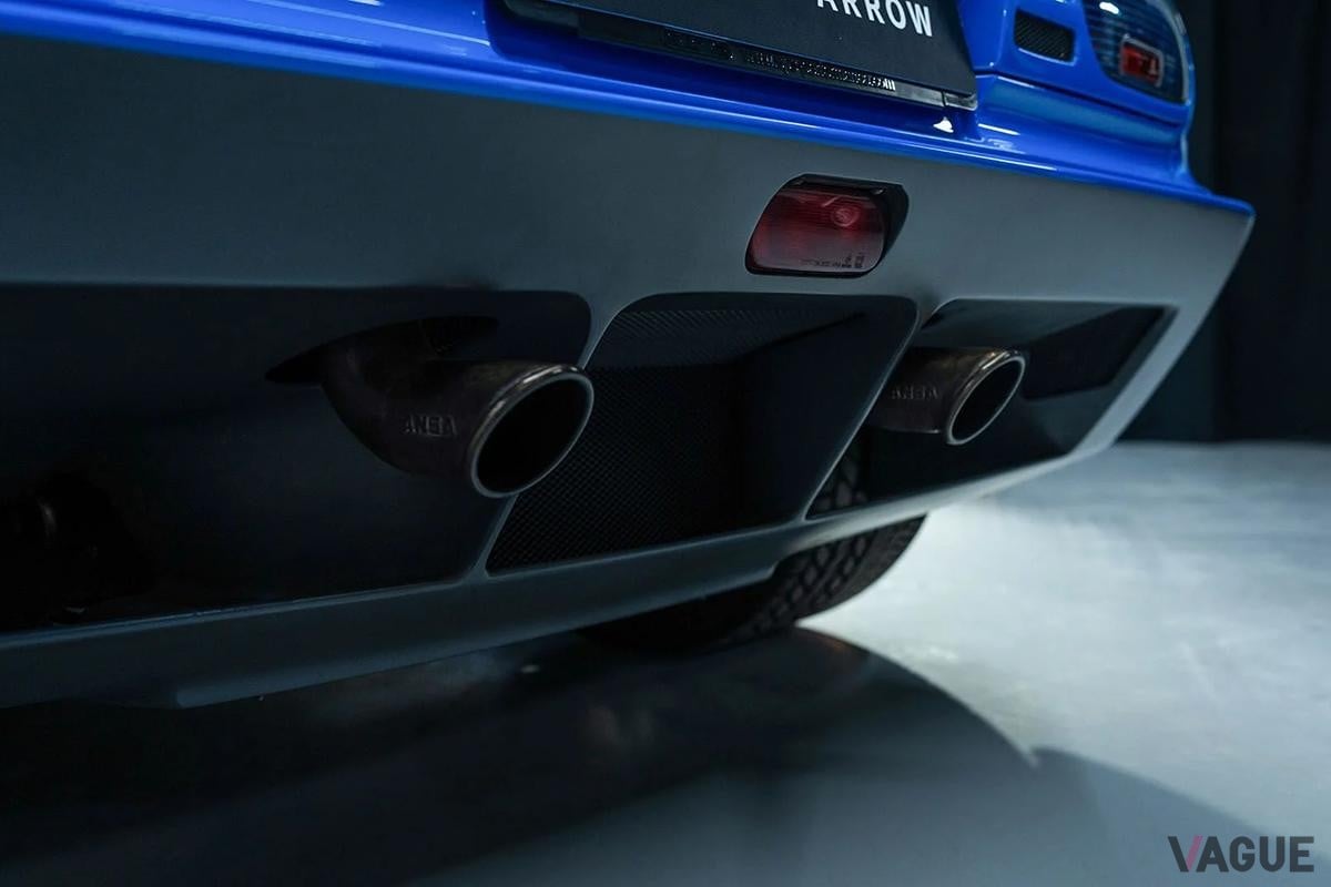 2025年10月に開催されたブロードアロー・オークションで高値で落札された1992年製ブガッティ「EB110 GT」