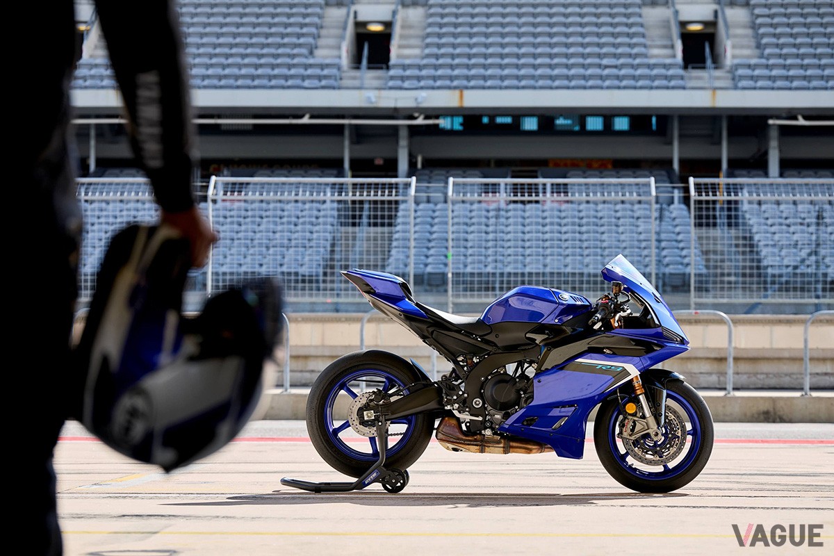 ヤマハ「YZF-R9」