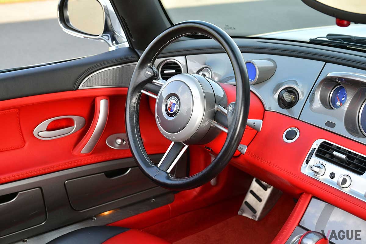 オークションに出品される予定の2002年式アルピナ「ロードスターV8」Tom Wood(c)2025 Courtesy of RM Sotheby's