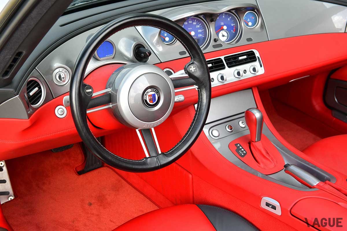 オークションに出品される予定の2002年式アルピナ「ロードスターV8」Tom Wood(c)2025 Courtesy of RM Sotheby's