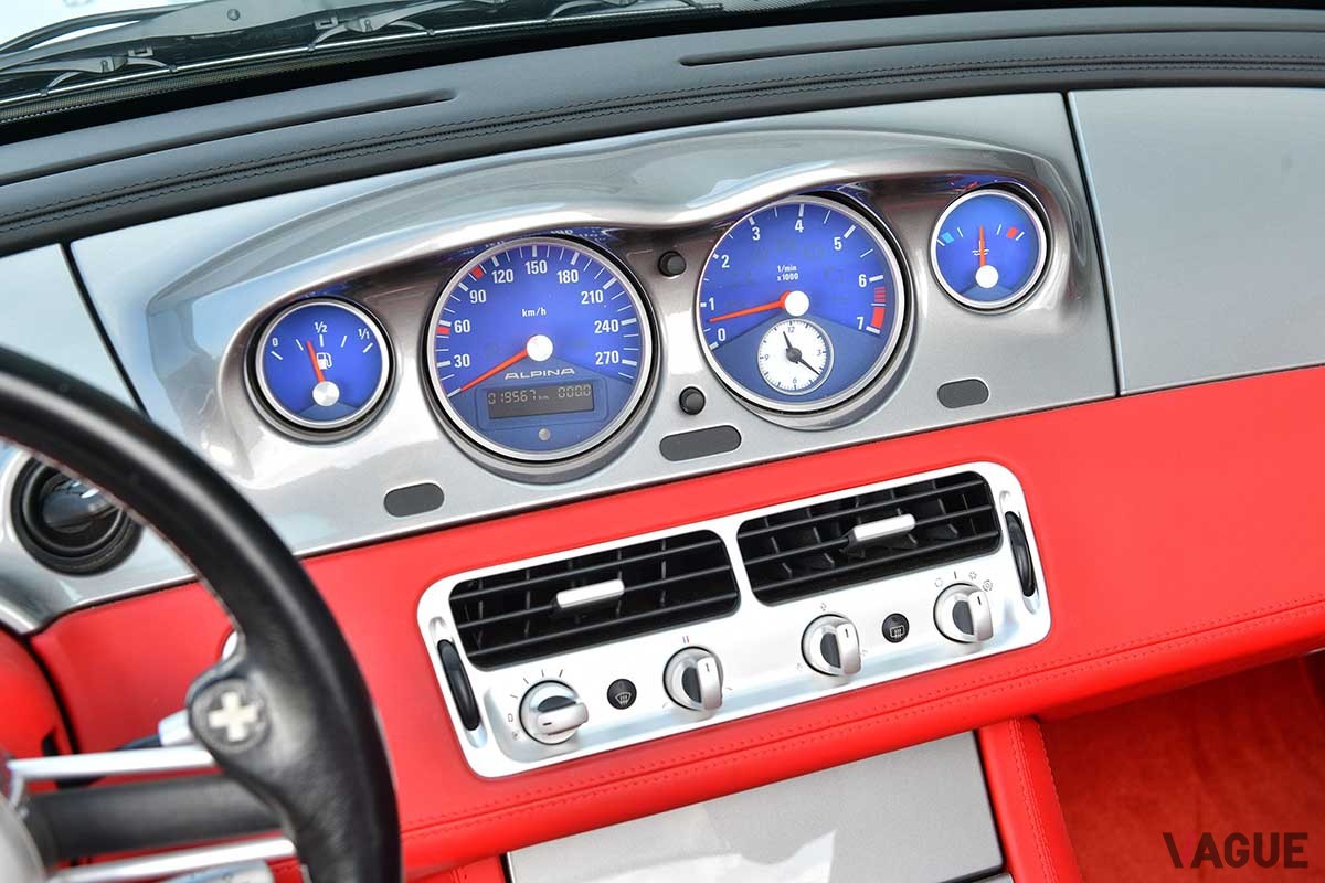 オークションに出品される予定の2002年式アルピナ「ロードスターV8」Tom Wood(c)2025 Courtesy of RM Sotheby's