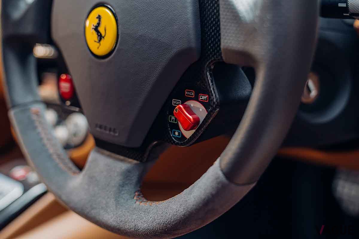 オークションに登場した2012年式フェラーリ「599GTBフィオラノ」Alex Penfold(c)2025 Courtesy of RM Sotheby's