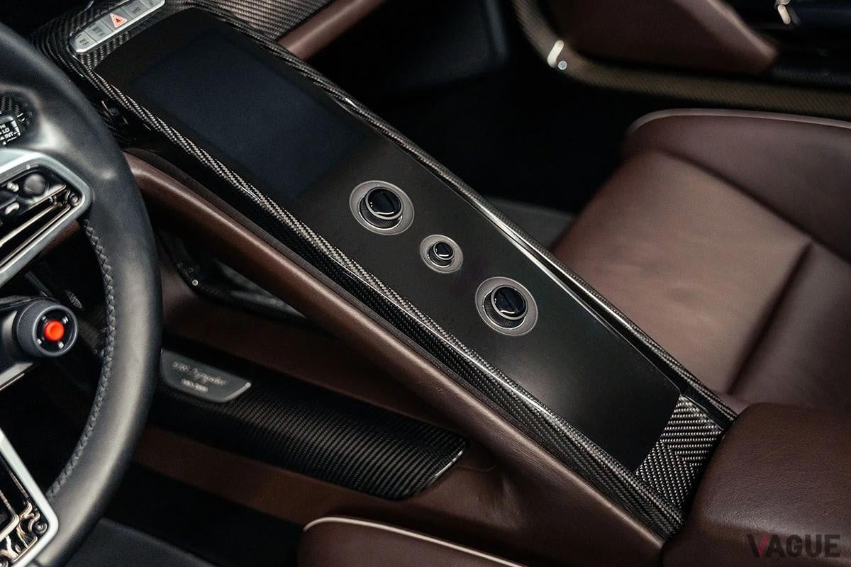 スイス・チューリッヒで開催されたブロードアローオークションに出品され落札された2015年式ポルシェ「918スパイダー」