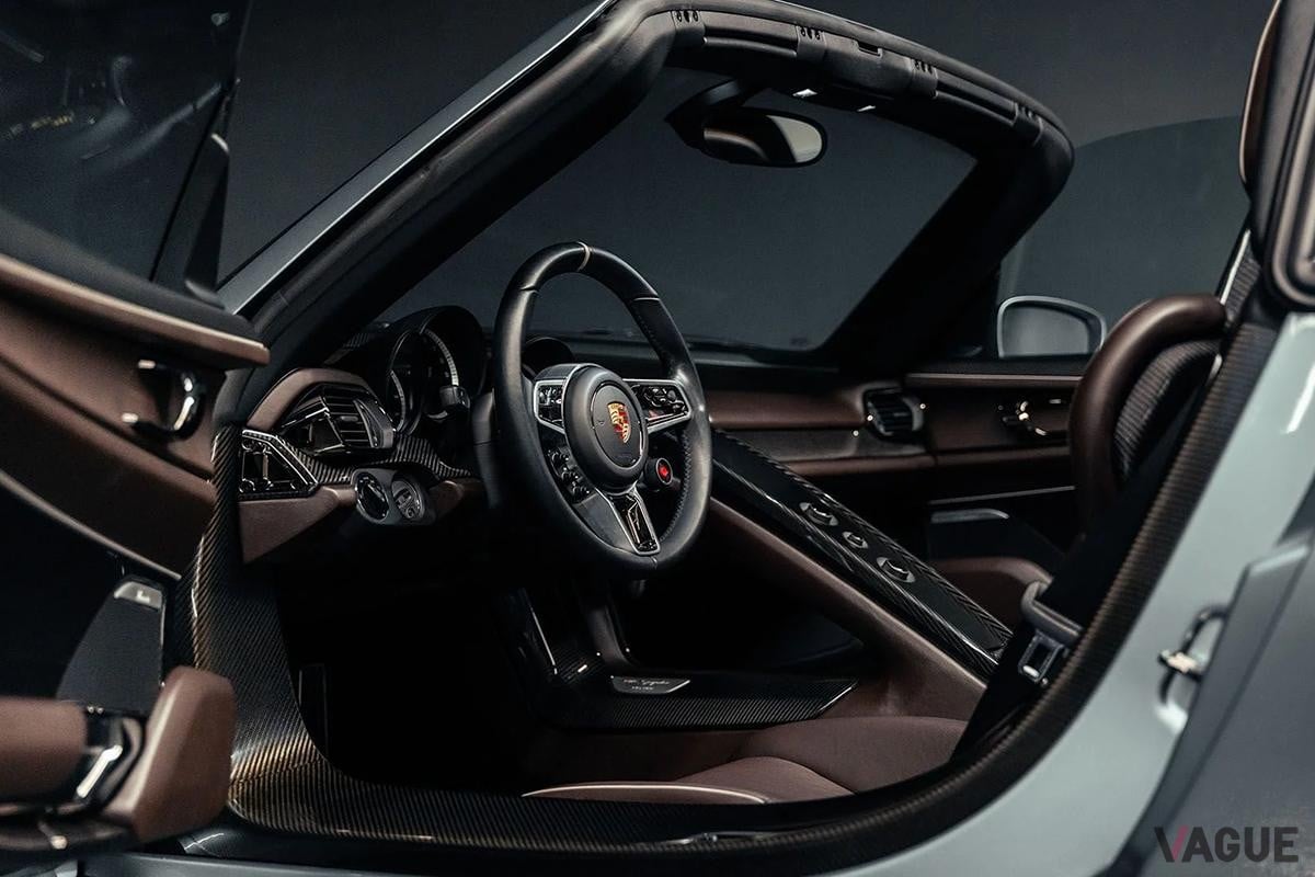 スイス・チューリッヒで開催されたブロードアローオークションに出品され落札された2015年式ポルシェ「918スパイダー」