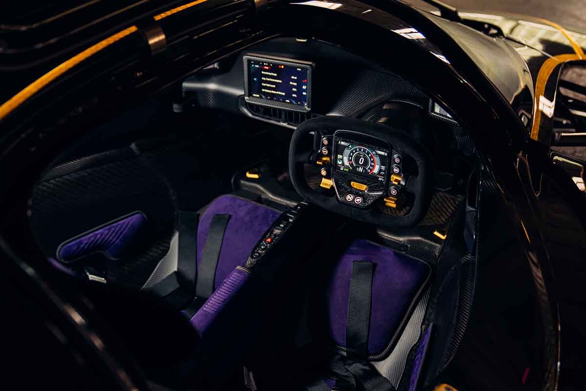 オークションに出品予定の2024年式アストンマーティン「ヴァルキリー」Alex　Penfold(c)2025 Courtesy of RM Sotheby's