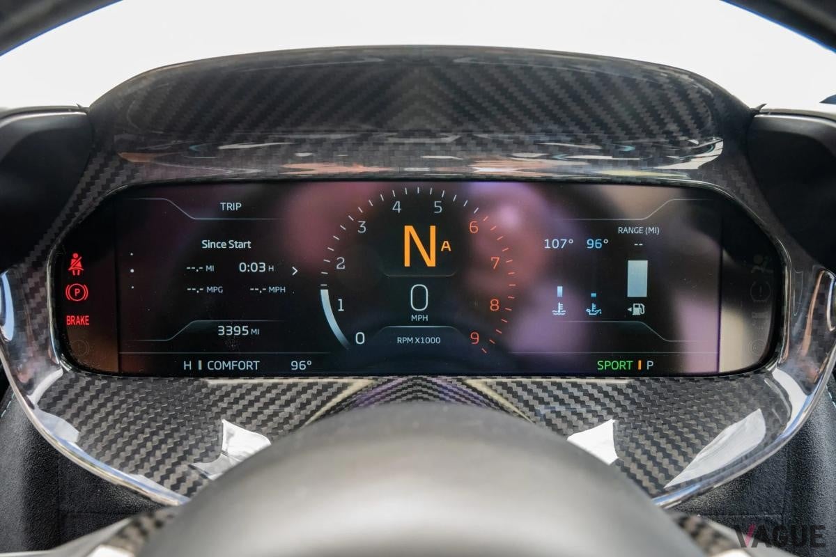 オークションに出品された2024年式マクラーレン「750S スパイダー」