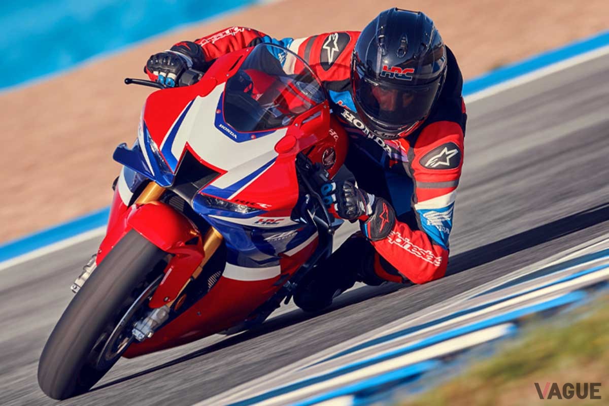 ホンダ「CBR1000RRR」