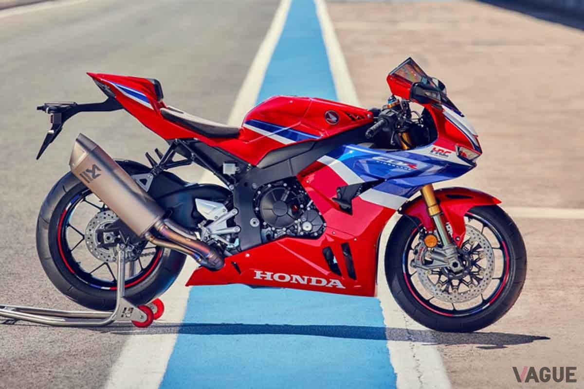 ホンダ「CBR1000RRR」