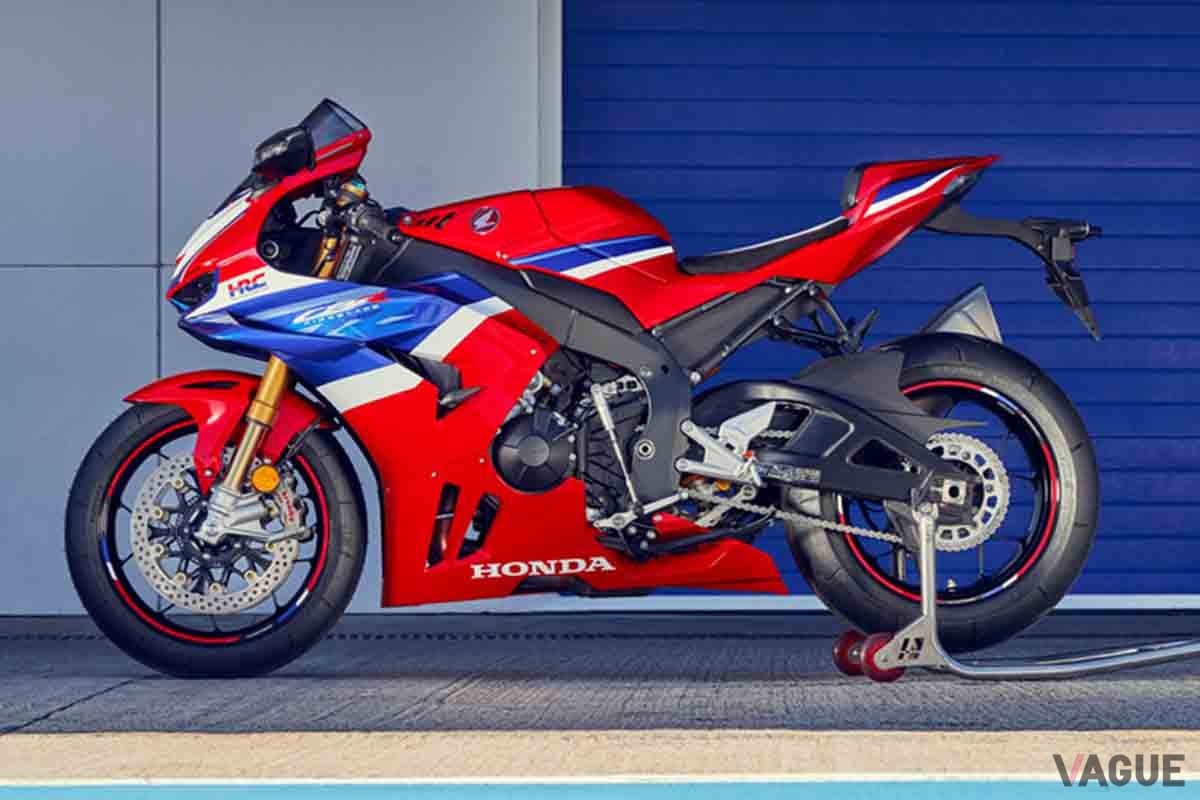 ホンダ「CBR1000RRR」