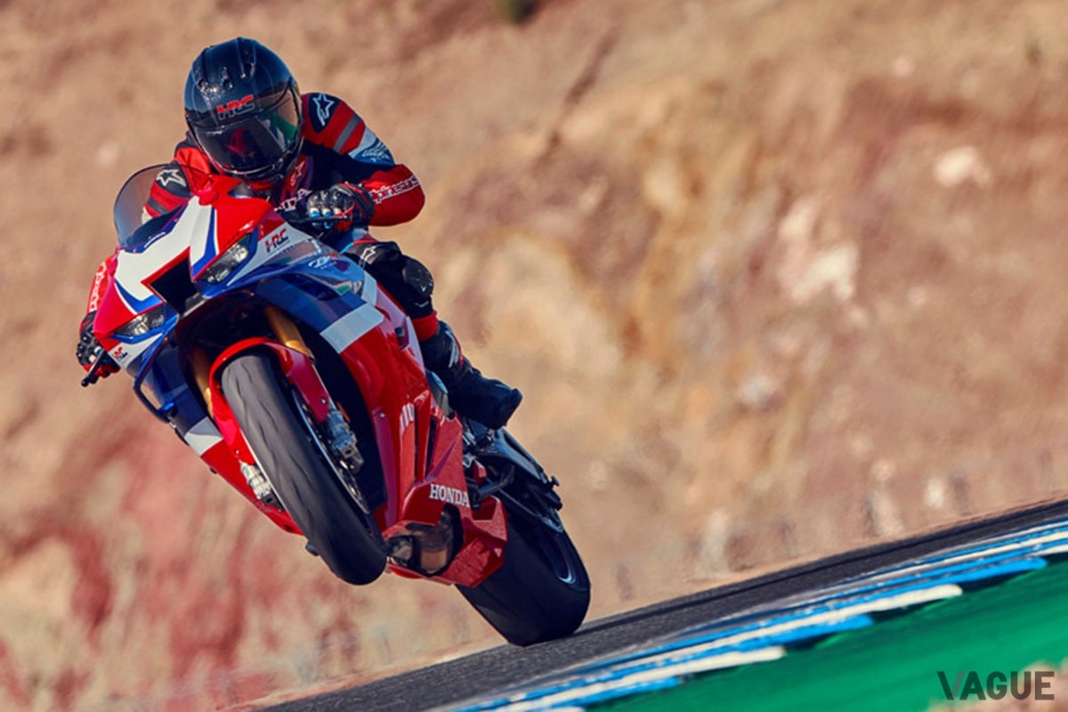 ホンダ「CBR1000RRR」