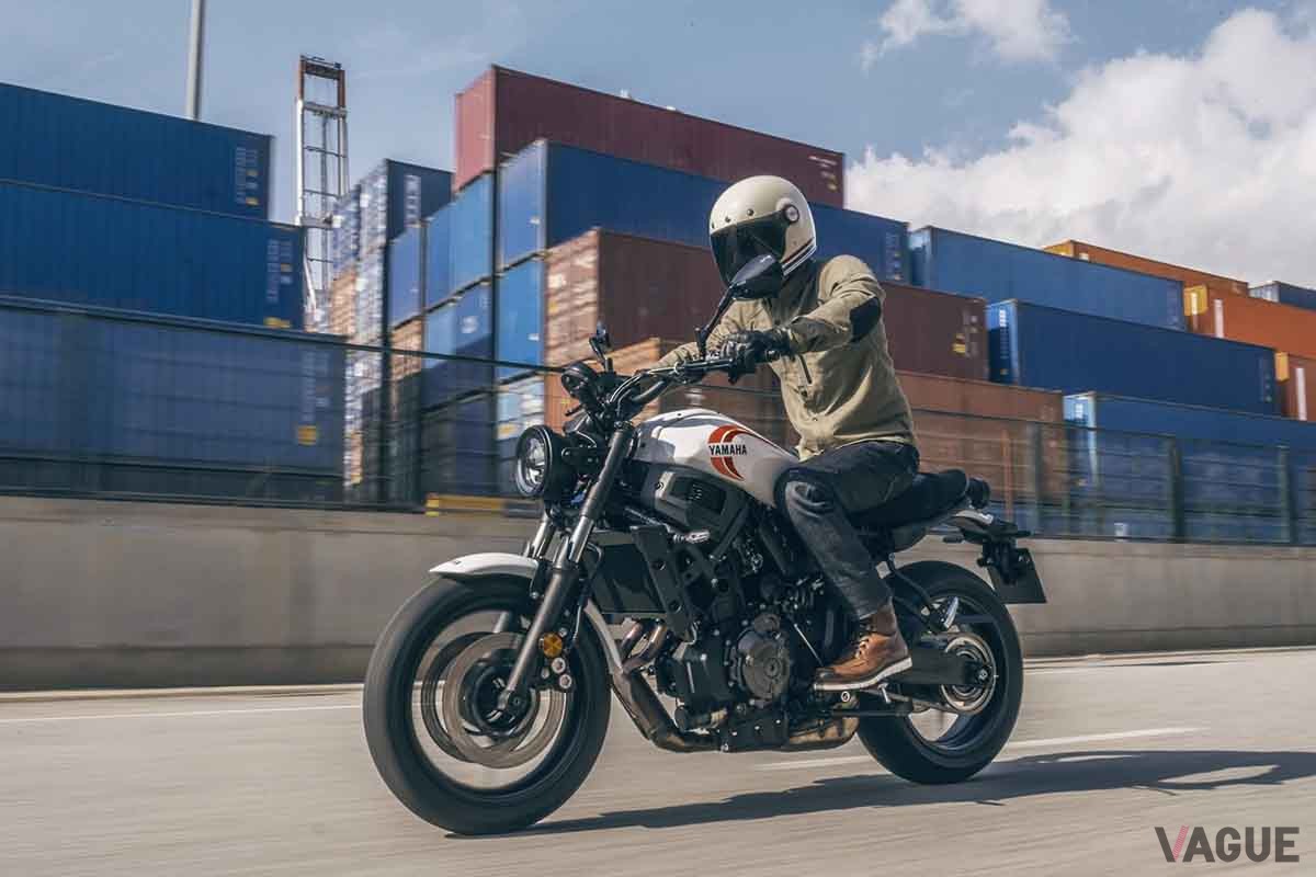 ヤマハ「XSR700」