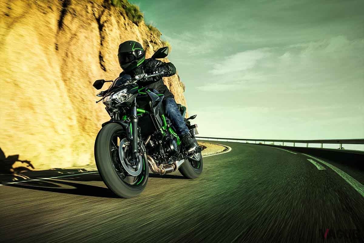 カワサキ「Z650」