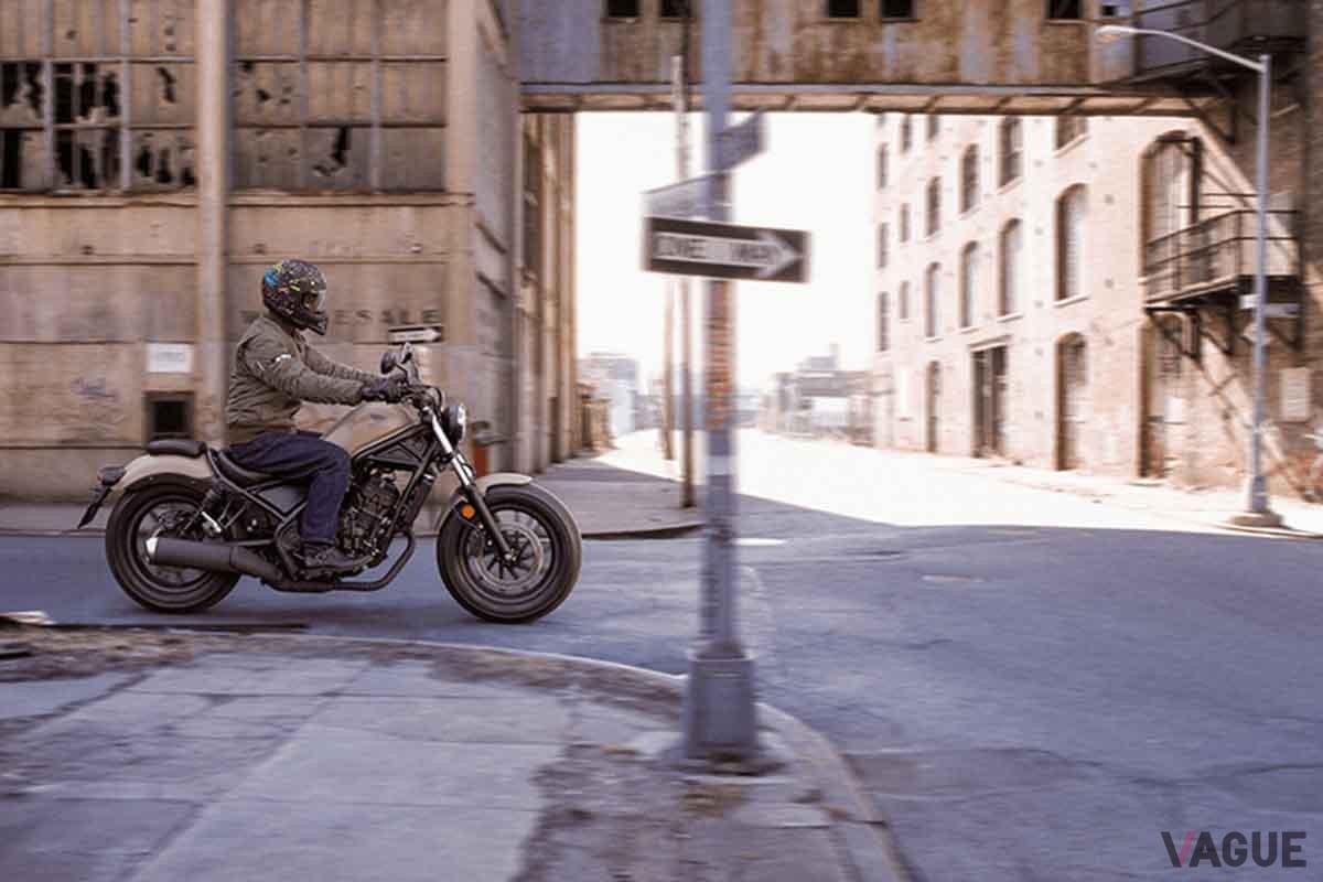 ホンダ「レブル250」