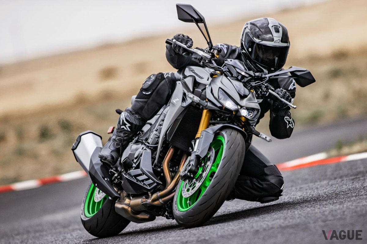 カワサキ新型「Z1100SE」