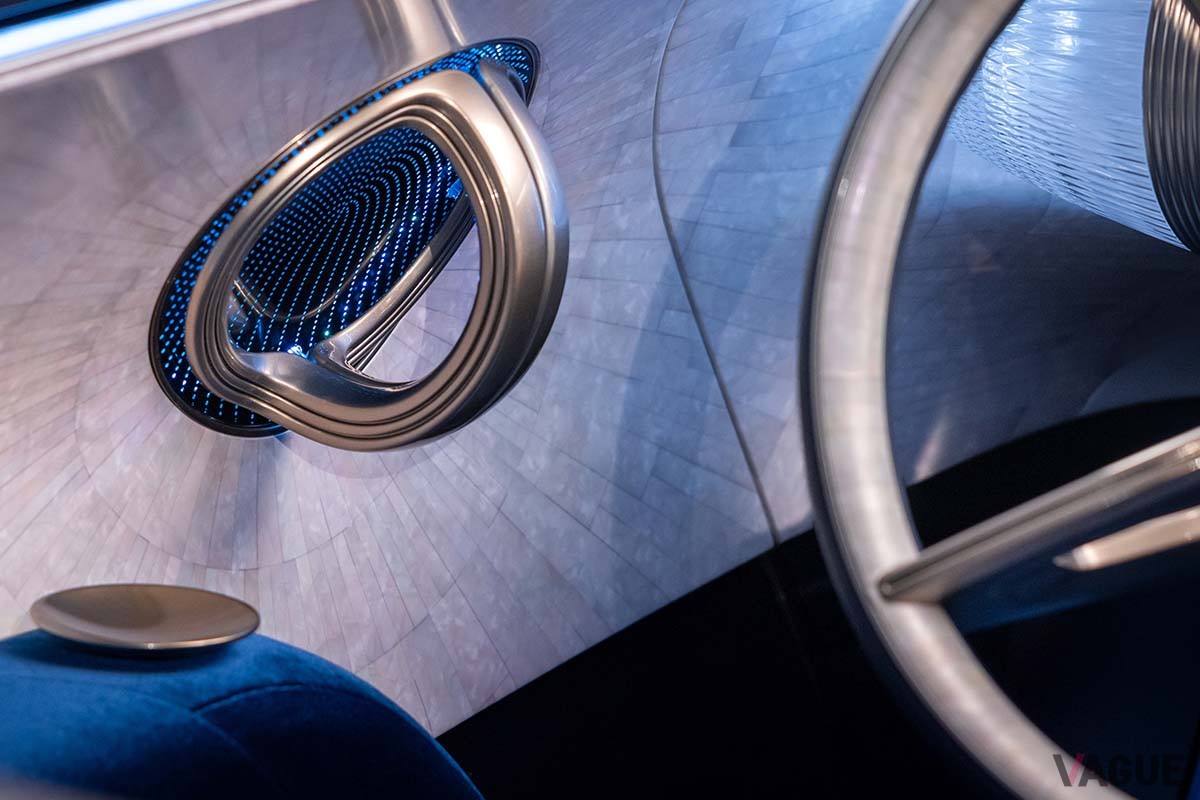 初公開されたメルセデス・ベンツのコンセプトカー「ヴィジョン・アイコニック」