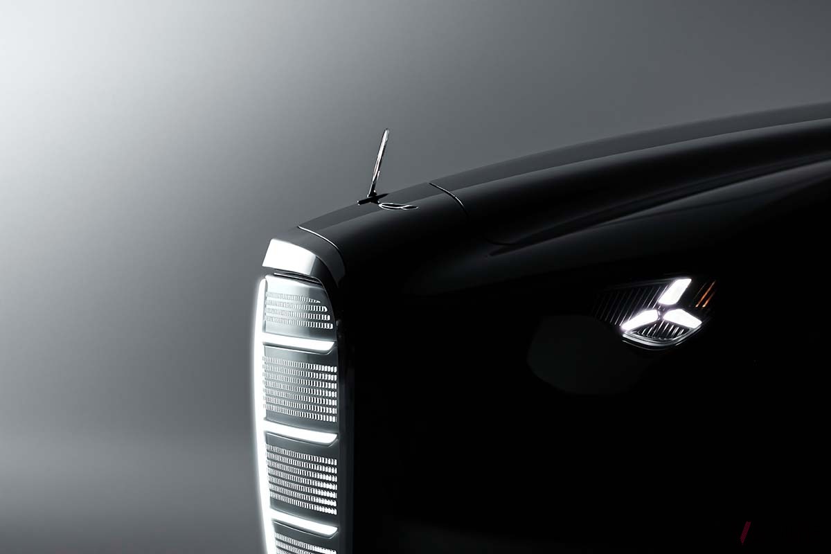 初公開されたメルセデス・ベンツのコンセプトカー「ヴィジョン・アイコニック」