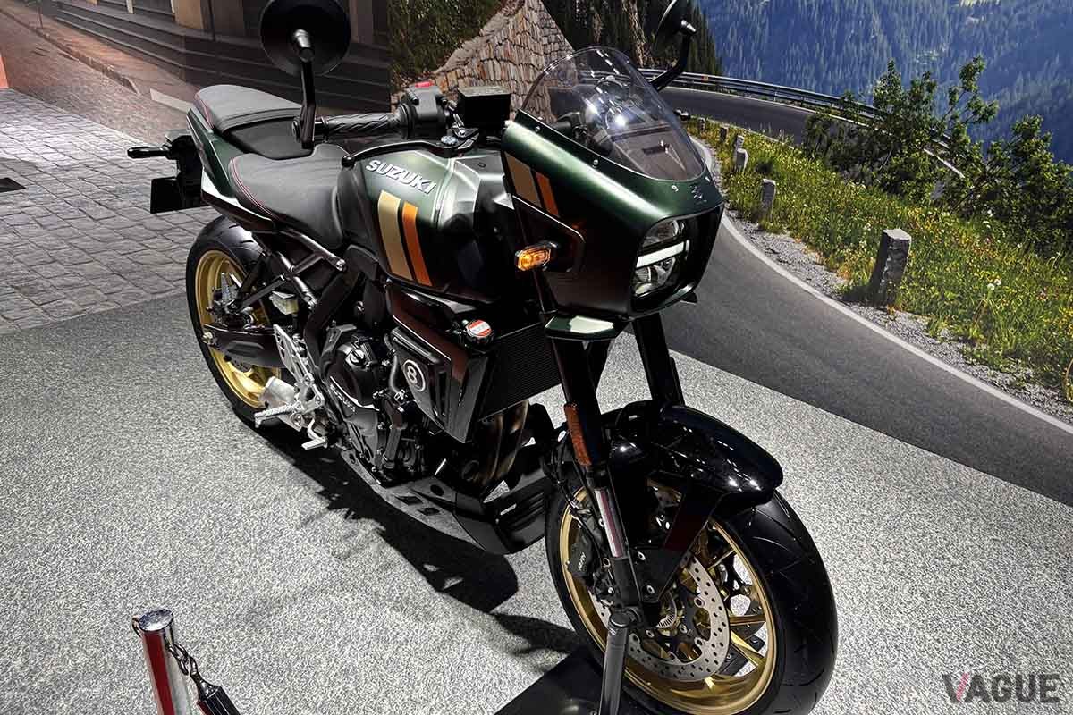 ジャパンモビリティショー2025 スズキブースに展示されている「GSX-8TT」