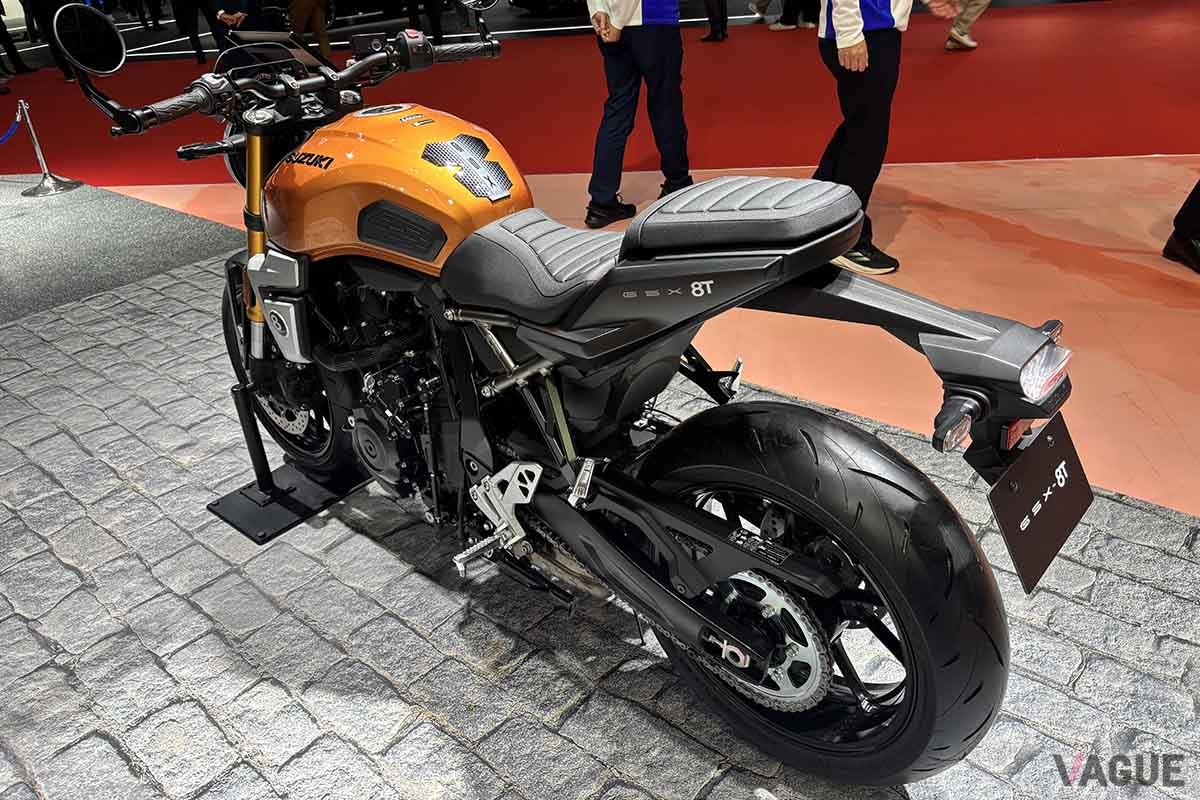 ジャパンモビリティショー2025 スズキブースに展示されている「GSX-8T」