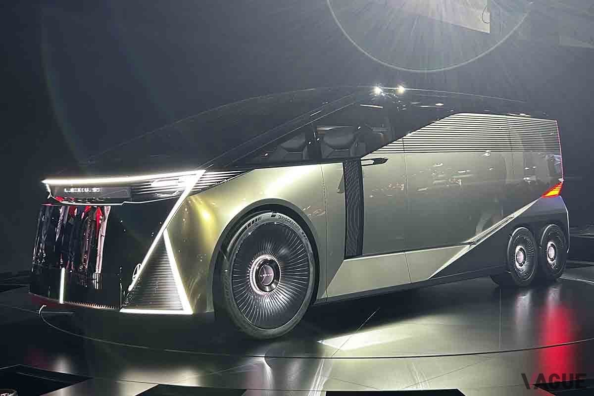 世界初公開されたレクサス新型「LSコンセプト」