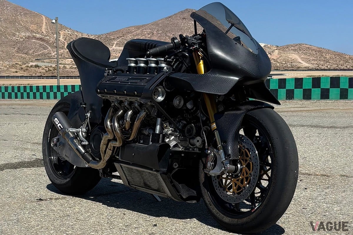 フェラーリ「F355」のV8エンジンを搭載したワンオフのカスタムバイク「HF355」（C）Hazan Motorworks