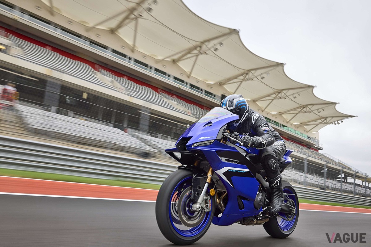 ヤマハ「YZF-R9」