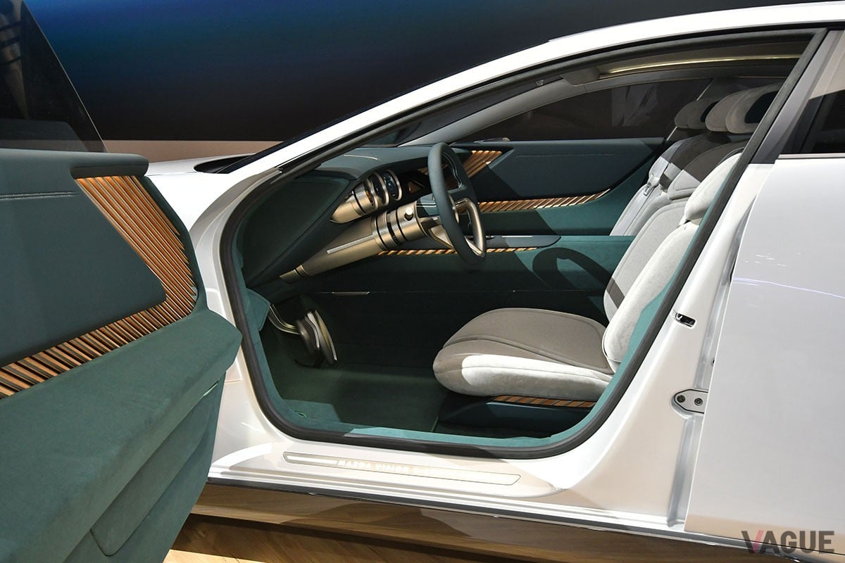 「マツダ ビジョン クロスクーペ」