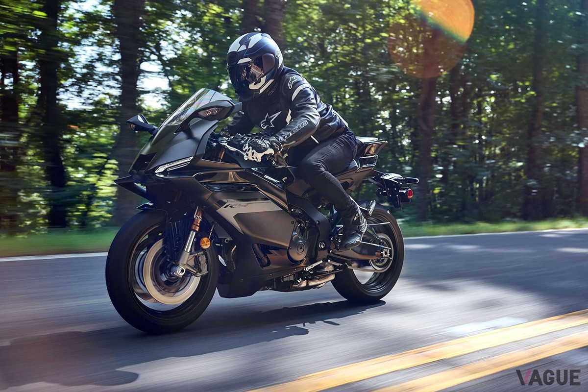 ヤマハ「YZF-R9」