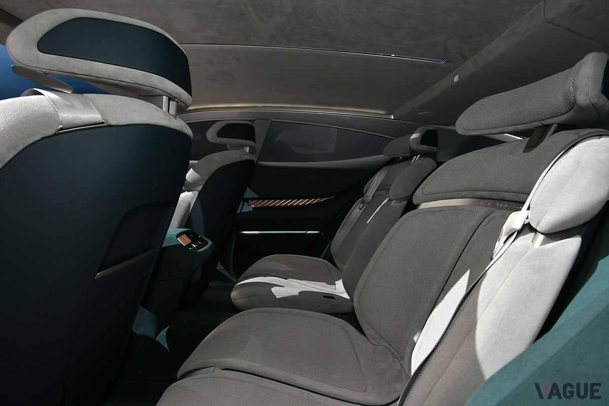 「マツダ ビジョン クロスクーペ」