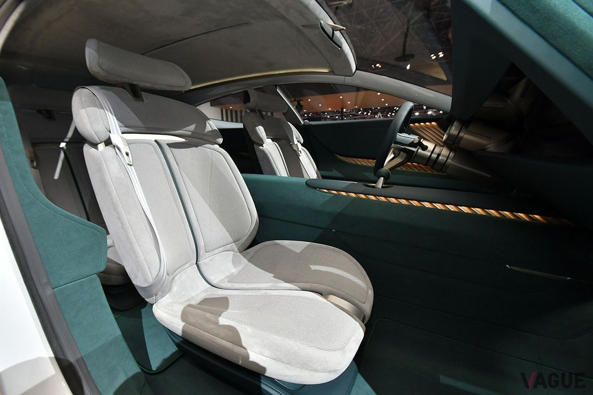 「マツダ ビジョン クロスクーペ」