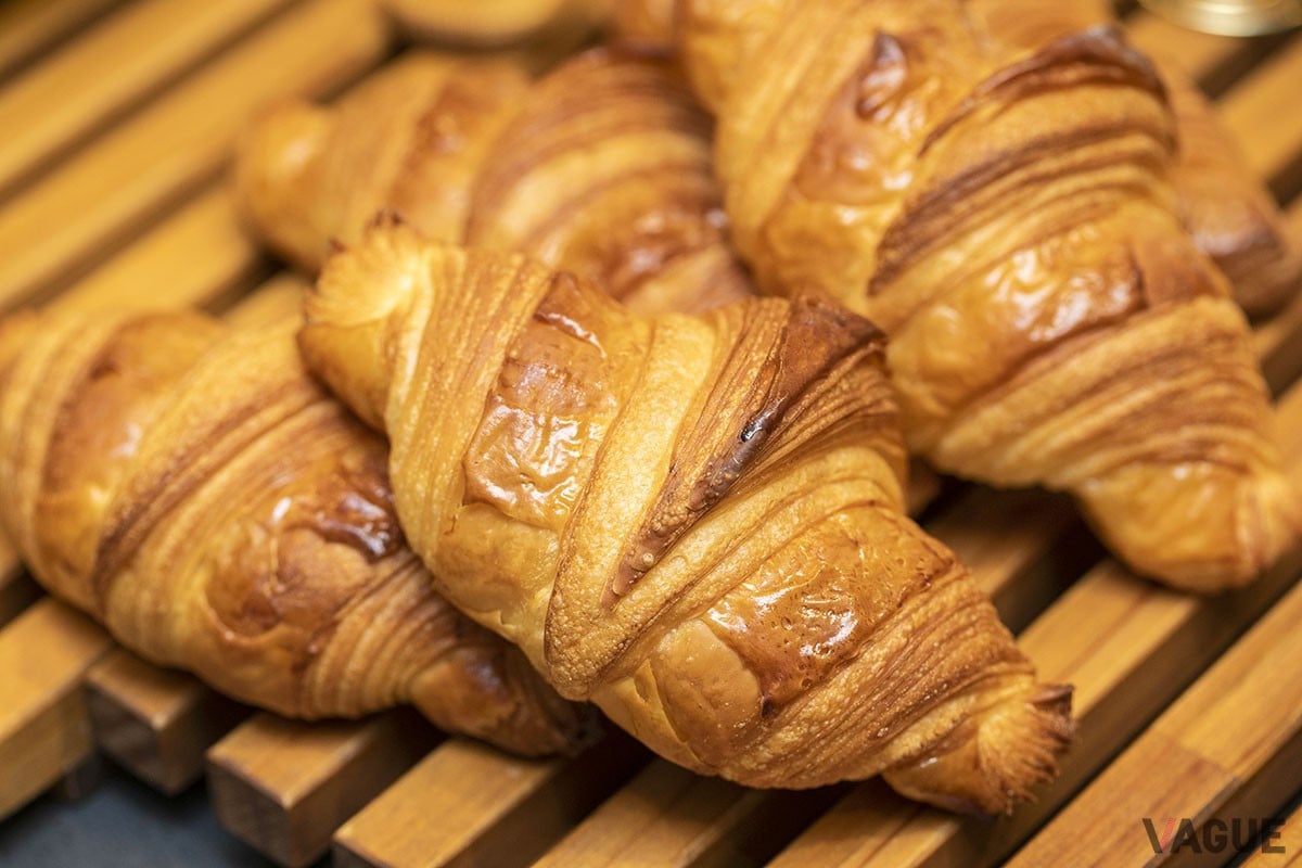 クロワッサン320円。フランス産の発酵バターで作る、店人気No.2